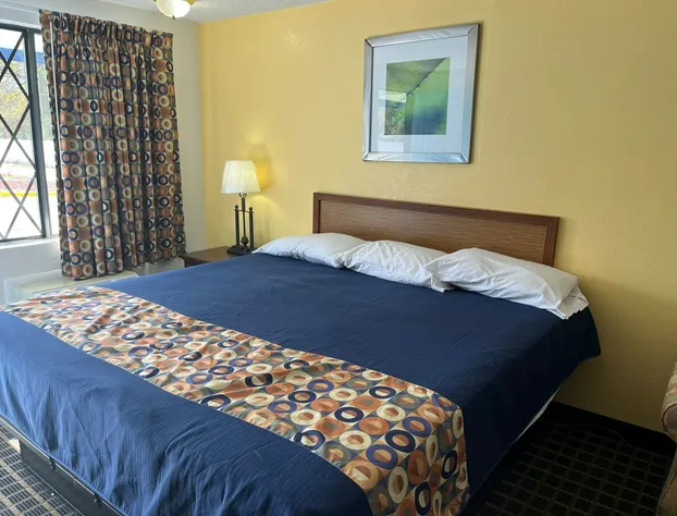 712 Inn hotel detail image 3