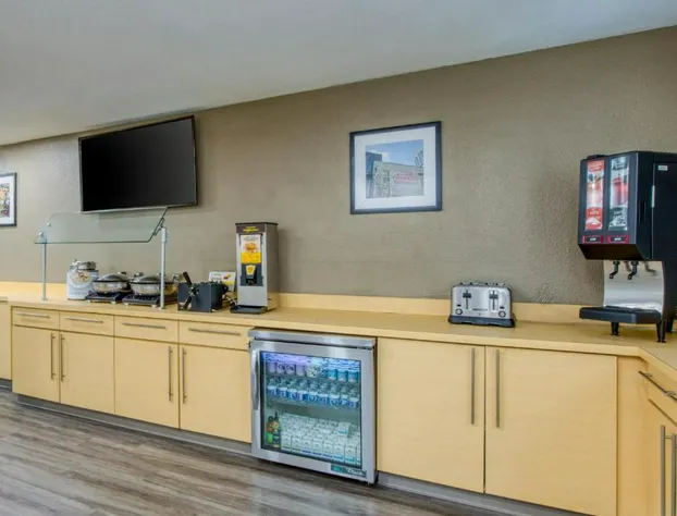 TownePlace Suites by Marriott Raleigh Cary-Weston Parkway hotel detail image 2