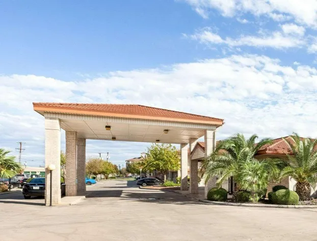 University Inn & Suites San Antonio hotel detail image 2