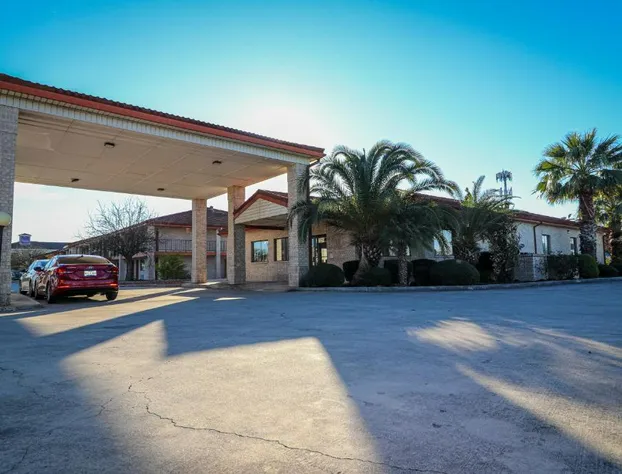 University Inn & Suites San Antonio hotel detail image 3