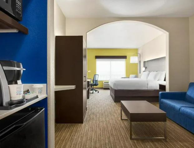 Holiday Inn Express & Suites San Antonio NW - Medical Area by IHG hotel detail image 3
