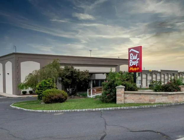 Red Roof PLUS+ Newark Liberty Airport - Carteret hotel detail image 1