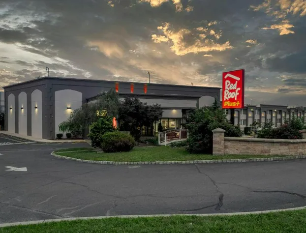 Red Roof PLUS+ Newark Liberty Airport - Carteret hotel detail image 1