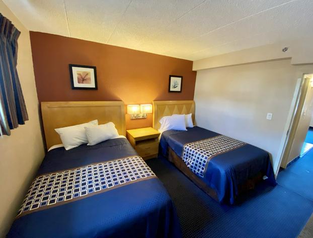 Breeze Inn & Suites hotel detail image 2