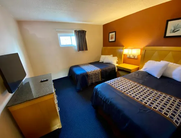 Breeze Inn & Suites hotel detail image 3