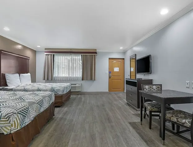 Motel 6 Carlsbad, CA - North hotel detail image 4