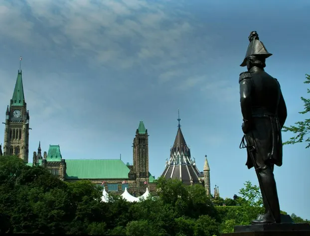 Les Suites Hotel Ottawa hotel detail image 4