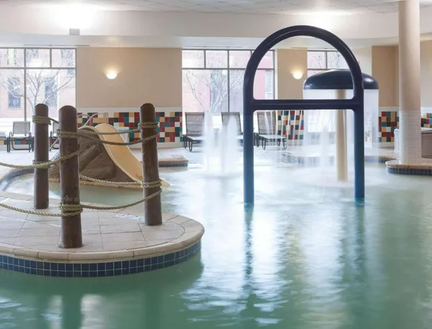 Hampton Inn & Suites Oklahoma City-Bricktown hotel detail image 4