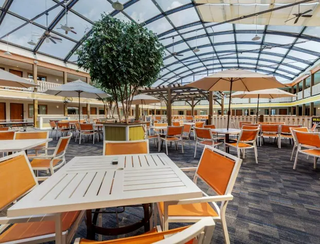 Best Western Plus Dubuque Hotel & Conference Center hotel detail image 3