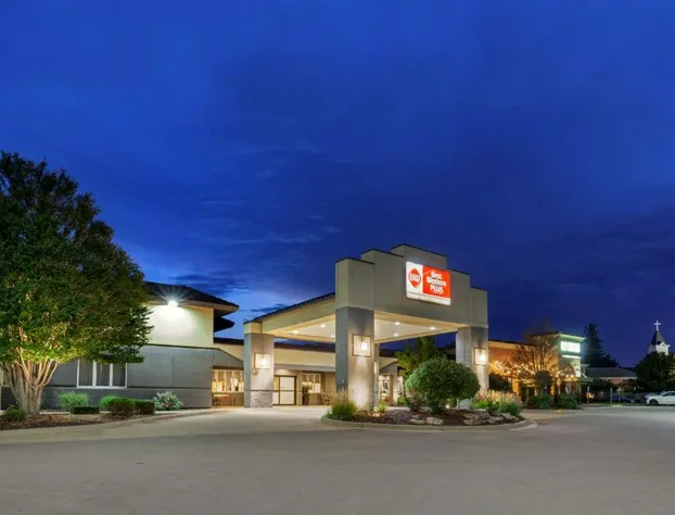 Best Western Plus Dubuque Hotel & Conference Center hotel detail image 1