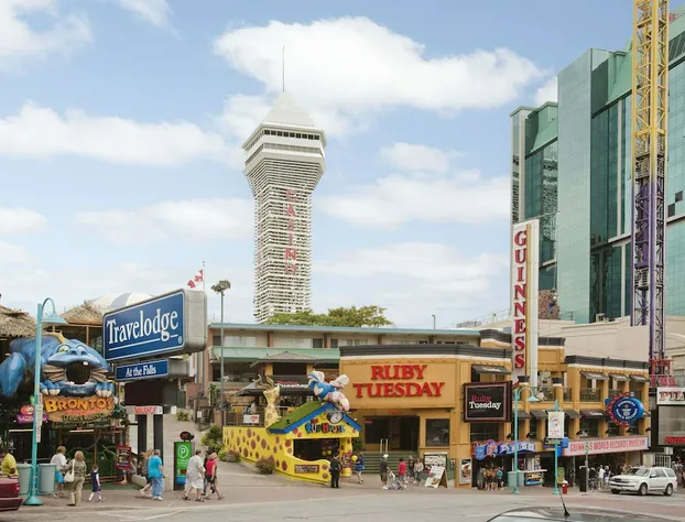 Travelodge by Wyndham Niagara Falls at the Falls hotel detail image 2