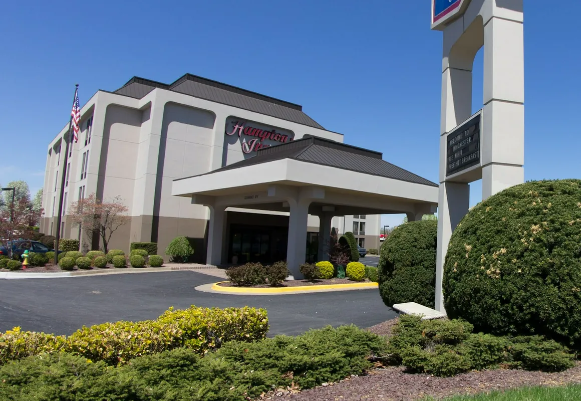 Hampton Inn Winchester-University/Mall Area hotel hero