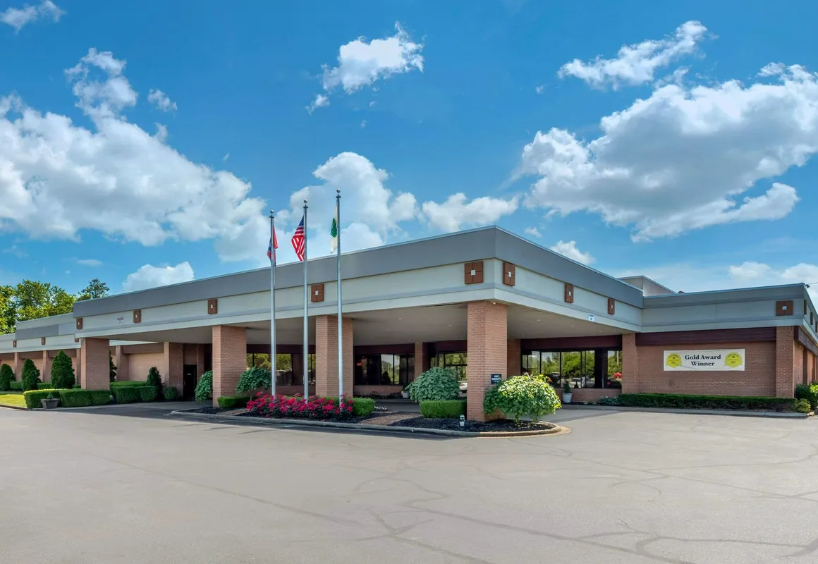 Quality Inn Exit 4 hotel hero