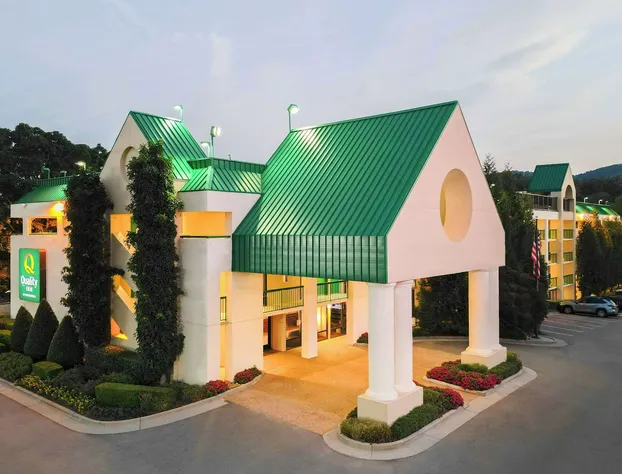 Quality Inn Near the Island Pigeon Forge hotel detail image 3