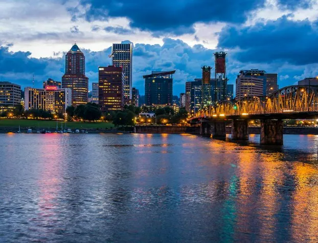 Courtyard by Marriott Portland City Center hotel detail image 2