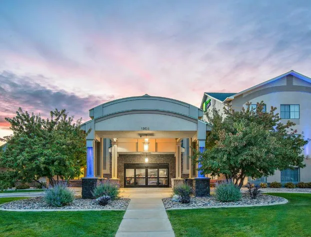 Holiday Inn Express & Suites Gillette by IHG hotel detail image 3