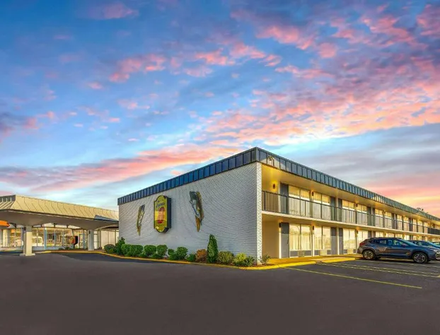 Super 8 by Wyndham Riverside AL hotel detail image 1