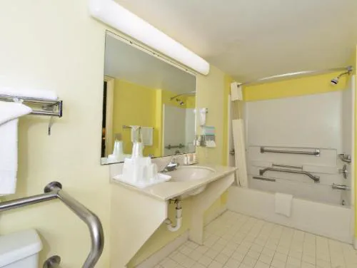 Americas Best Value Inn Satellite Beach Melbourne hotel detail image 4