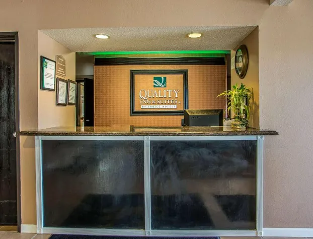 Quality Inn & Suites West Bend hotel detail image 1