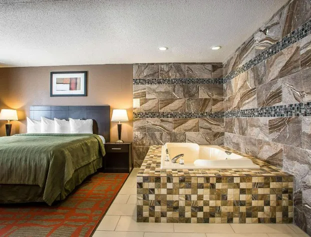 Quality Inn & Suites West Bend hotel detail image 3