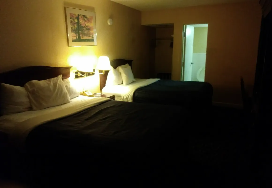 Days Inn by Wyndham Hot Springs hotel hero