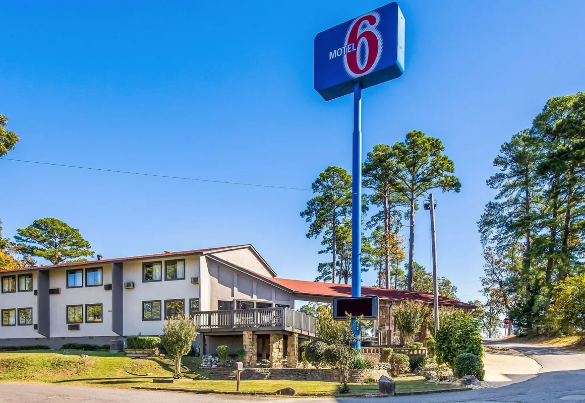 Motel 6 Hot Springs, AR hotel hero