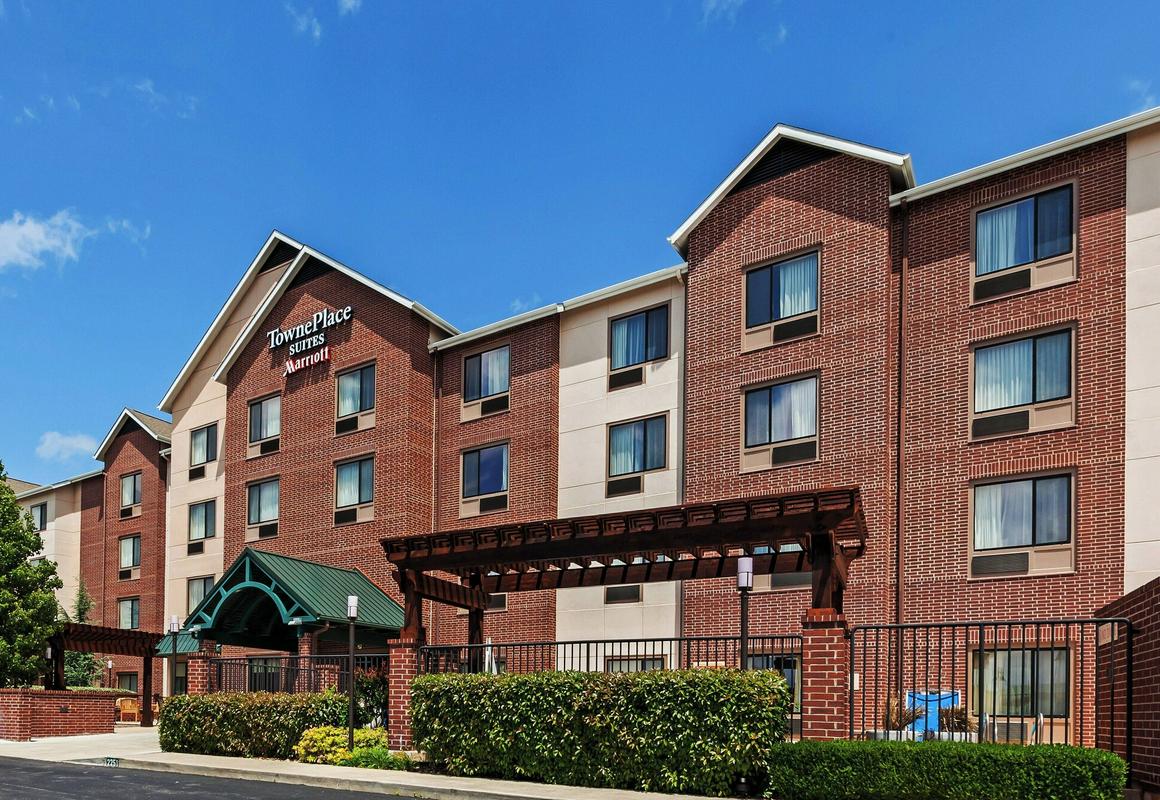 Towneplace Suites by Marriott Broken Arrow hotel hero