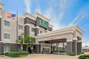 La Quinta Inn & Suites by Wyndham Corpus Christi-N Padre Isl hotel detail image 3