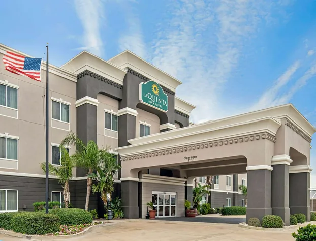 La Quinta Inn & Suites by Wyndham Corpus Christi-N Padre Isl hotel detail image 1