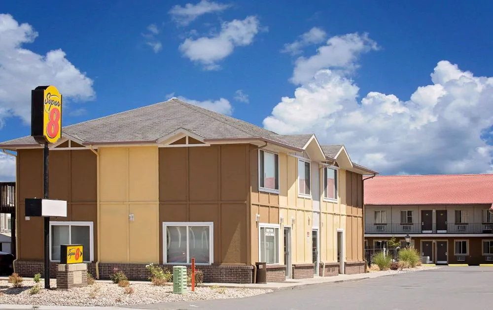 Super 8 by Wyndham Denver Central hotel hero
