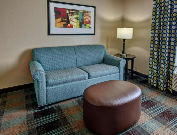 Hampton Inn & Suites Clarksville hotel detail image 3