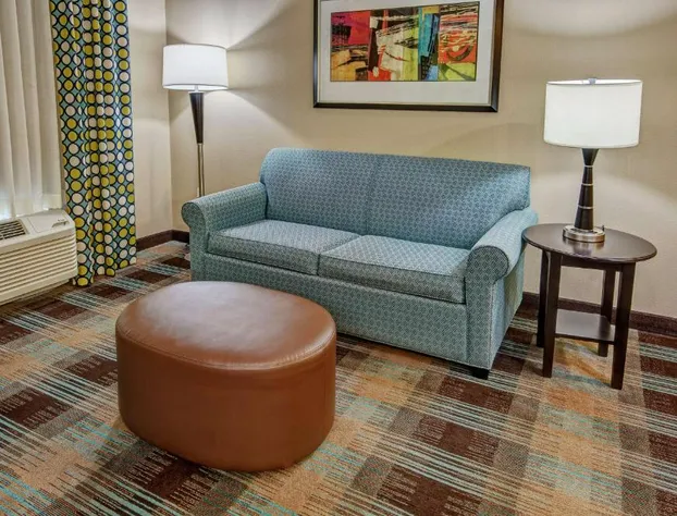 Hampton Inn & Suites Clarksville hotel detail image 4