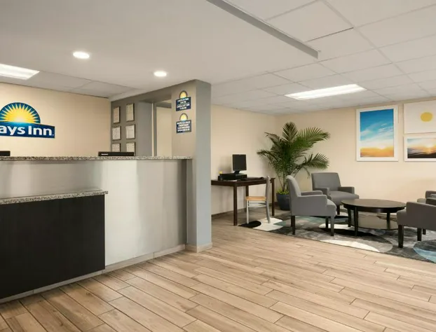 Days Inn by Wyndham Clearwater/Gulf to Bay hotel detail image 4