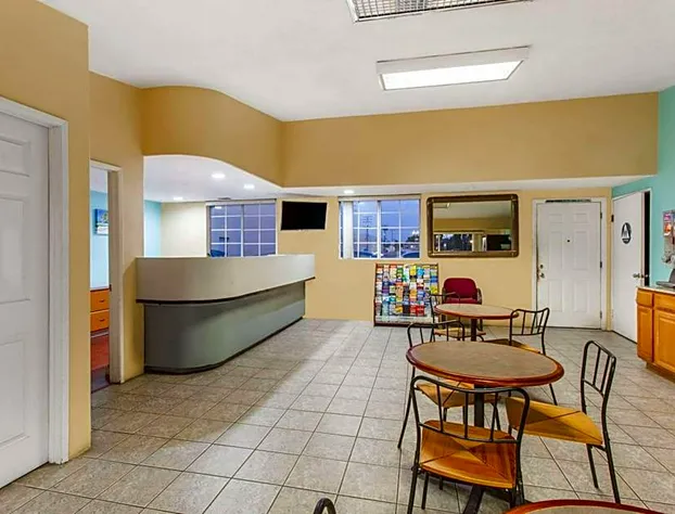 Travelodge by Wyndham San Diego SeaWorld hotel detail image 3