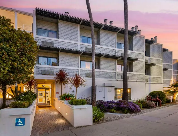 Best Western Plus All Suites Inn hotel detail image 3