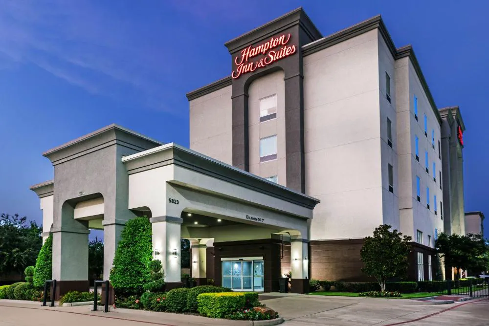 Hampton Inn & Suites Houston Heights I-10 hotel hero