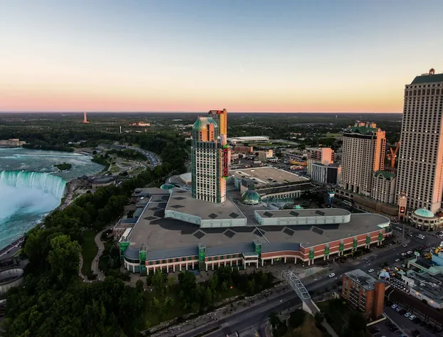 Hilton Niagara Falls/Fallsview Hotel & Suites hotel detail image 2
