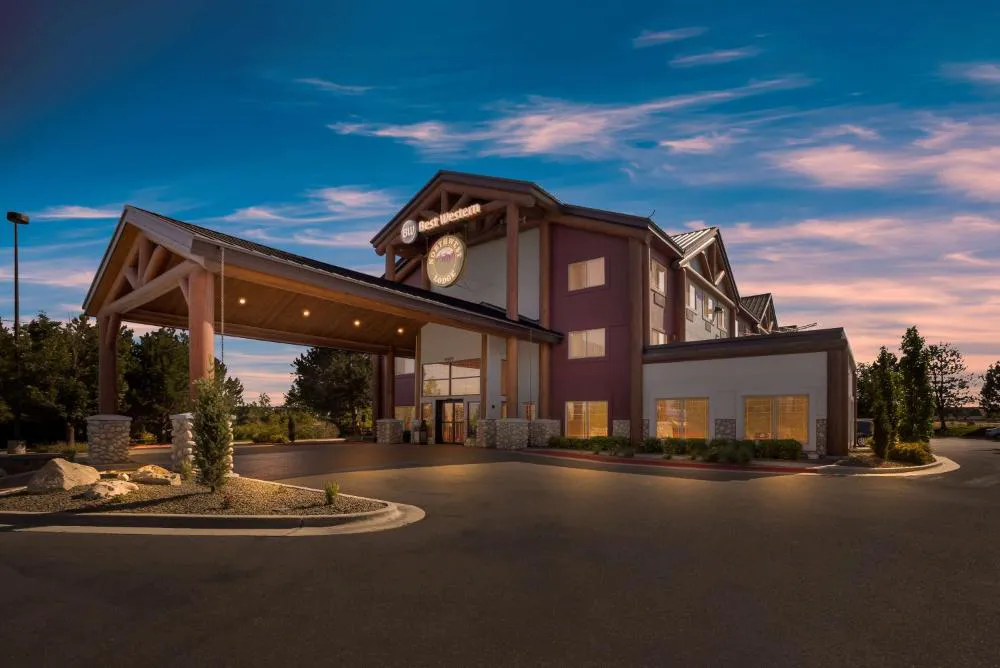 Best Western Northwest Lodge hotel hero