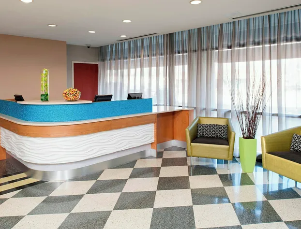 SpringHill Suites Chicago O'Hare by Marriott hotel detail image 3