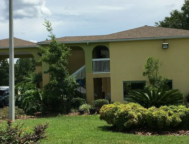 Days Inn by Wyndham Lamont/Monticello hotel detail image 1