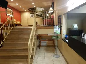 Suburban Studios Indianapolis Northwest - College Parks hotel detail image 2