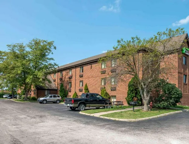 MainStay Suites Indianapolis Northwest - College Park hotel detail image 3