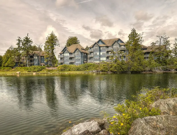 Waters Edge Shoreside Suites hotel detail image 1