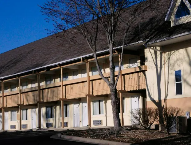 Brookwood Inn hotel detail image 1