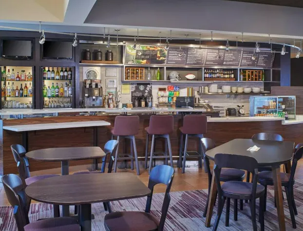 Courtyard by Marriott Detroit Warren hotel detail image 1