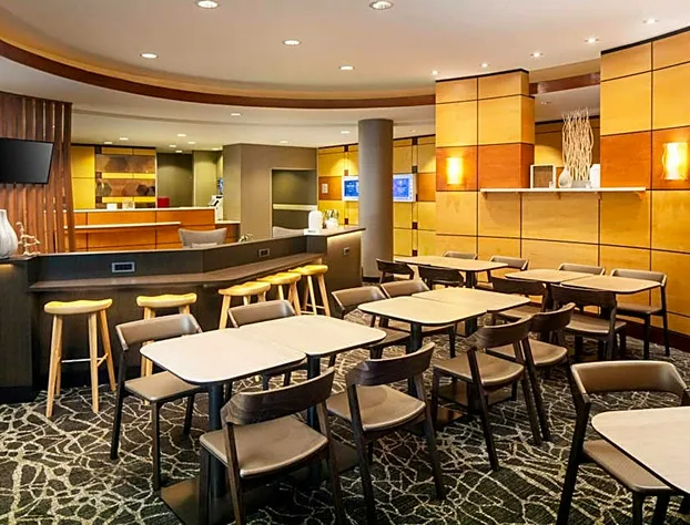 SpringHill Suites by Marriott Savannah I-95 hotel detail image 2