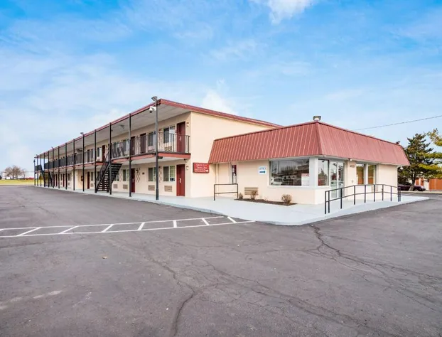 Grove City Travel Inn Columbus South hotel detail image 2