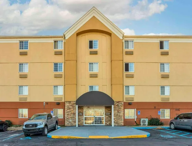 Extended Stay America Select Suites Wilkes Barre Scranton hotel detail image 1