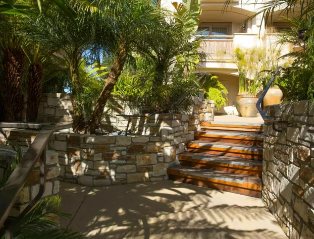 Tradewinds Carmel hotel detail image 2