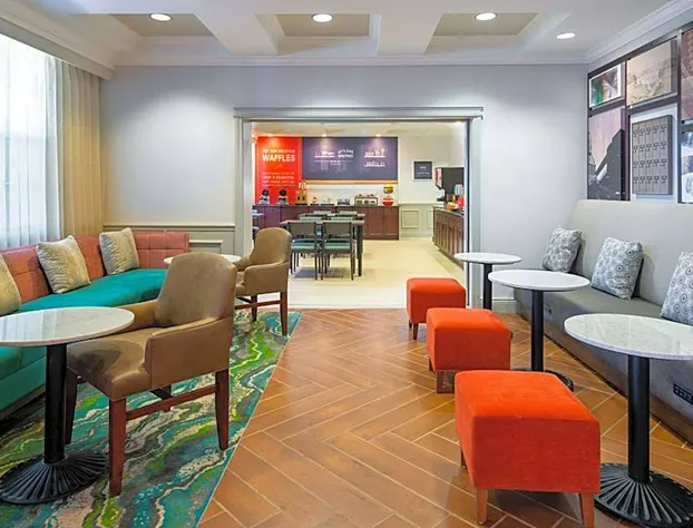 Hampton Inn Buffalo-Williamsville hotel detail image 3